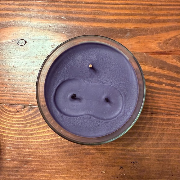 Rare Bath & Body Works Blackberry Bramble Tea 3-Wick Candle w/ Holder *READ* - Picture 4 of 7